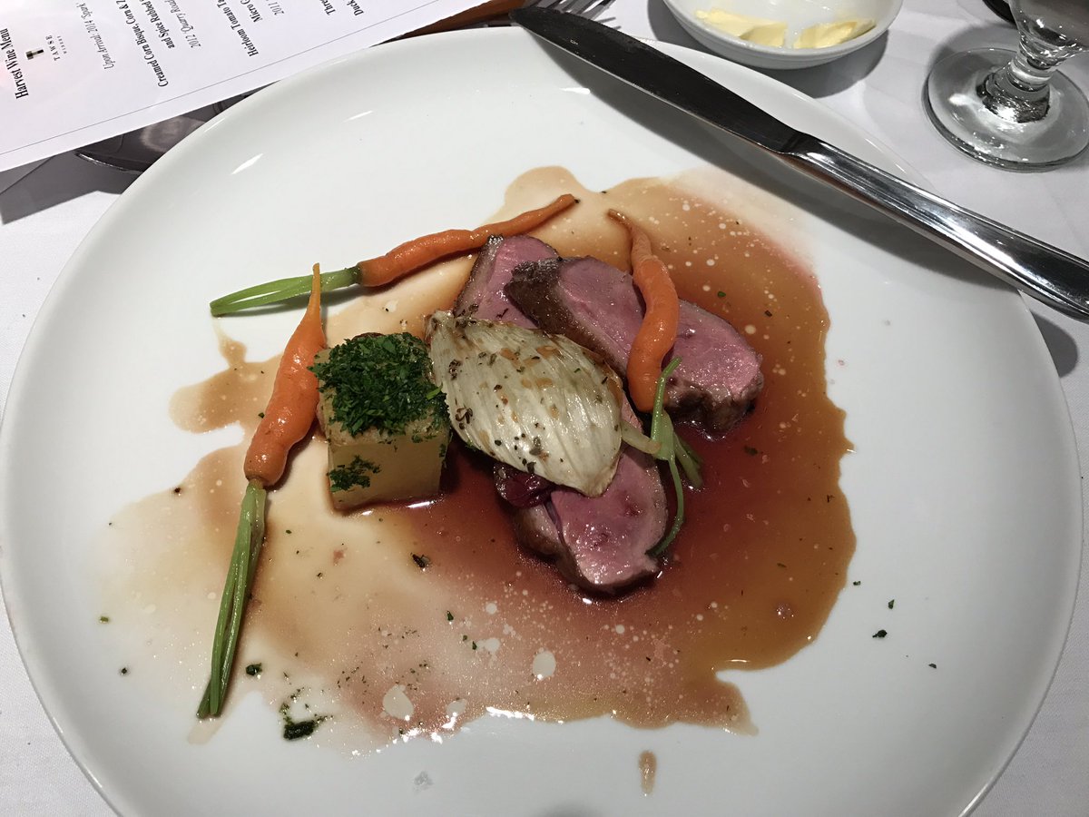 The duck has been served
Accompanied by duck fat poached potatoes
At <a href="/London_Training/">LondonTrainingCentre</a>
<a href="/ThreeRidgesFarm/">Three Ridges Farm</a> duck
#eat519