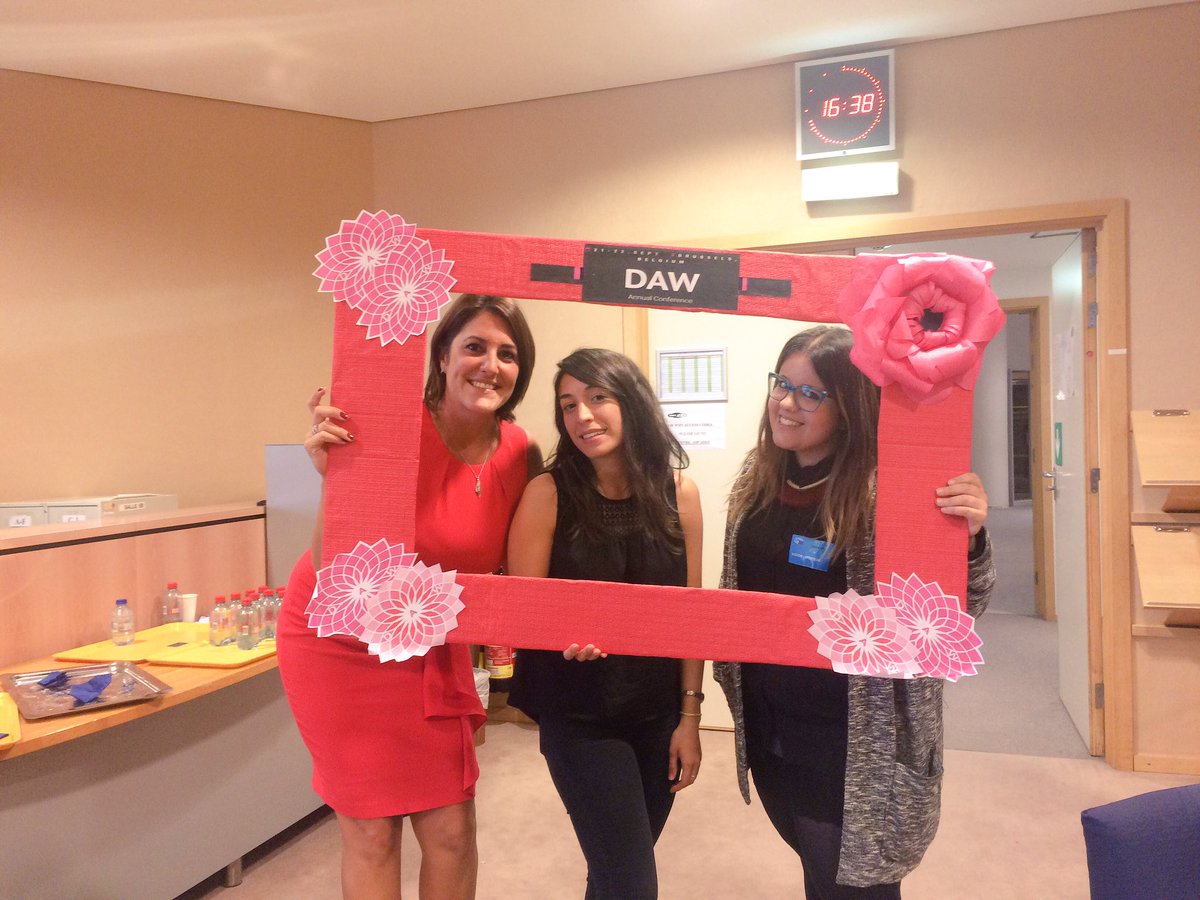MfJezabel's tweet photo. Our support to @WomanDigital! Amazing #DAWConference https://t.co/kDOTOBXVA0