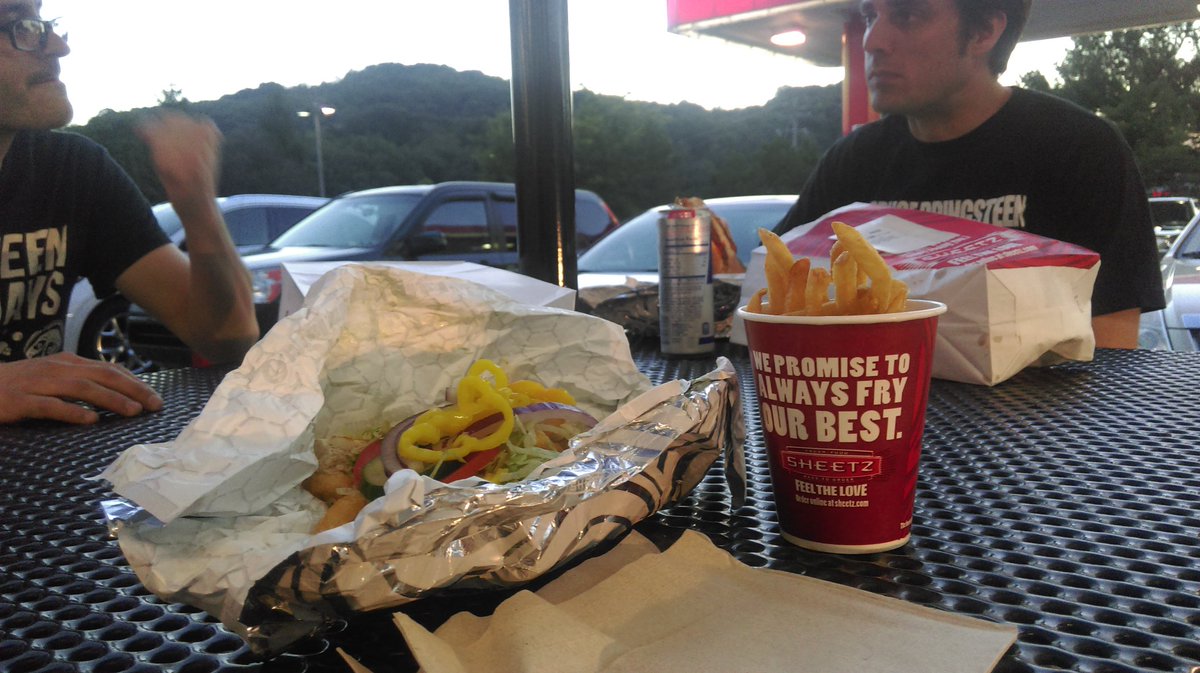 playoffbeardpgh's tweet photo. @sheetz pit stop complete. Back on the road to State College for rock n roll fun w/ buds @OnTheCinder &amp; @theWhatleyspunk 10pm @ The Brewery https://t.co/8w7BessSTP
