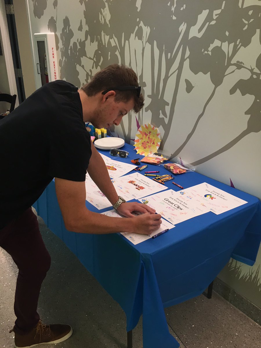 beJAKESTRONG's tweet image. Nice meeting you today Dino and Stacy! @Sunny95News @DinoTrip @nationwidekids