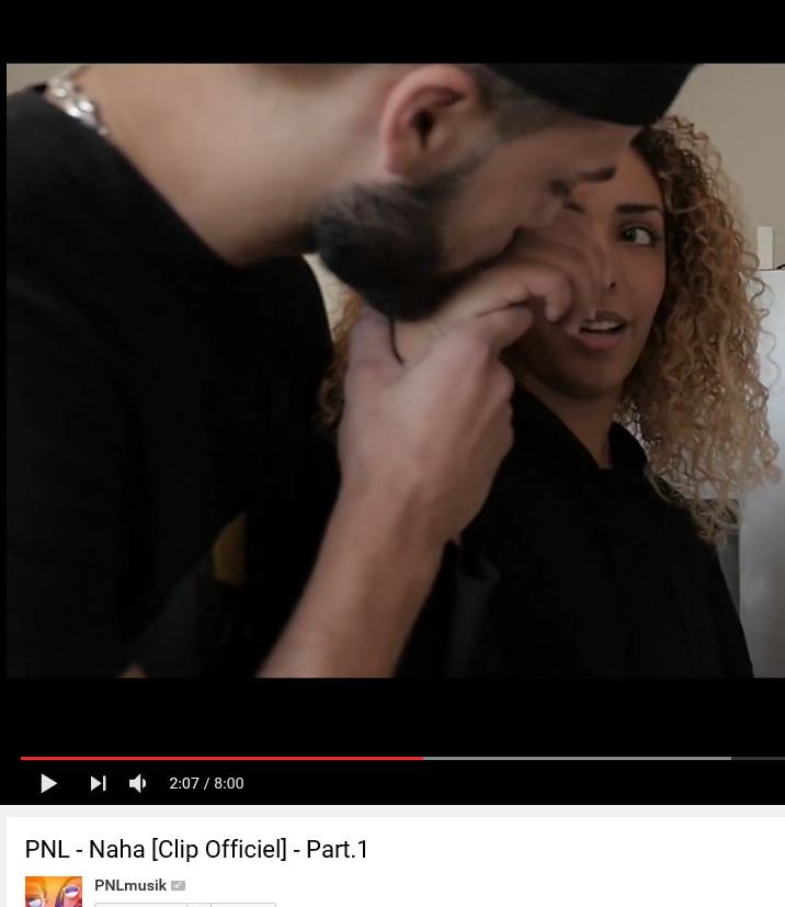 BeStOfWaR07's tweet photo. @TheKairi78 Gros il y a ta nièce dans le dernier clip de PNL ahahah https://t.co/sLKk3w4tG0