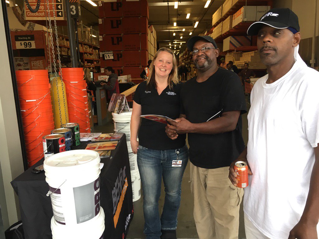 mvecchi_behr91's tweet photo. #PPSSS Tiffany closing the sale. #THD4702 https://t.co/pobcBRiMQd