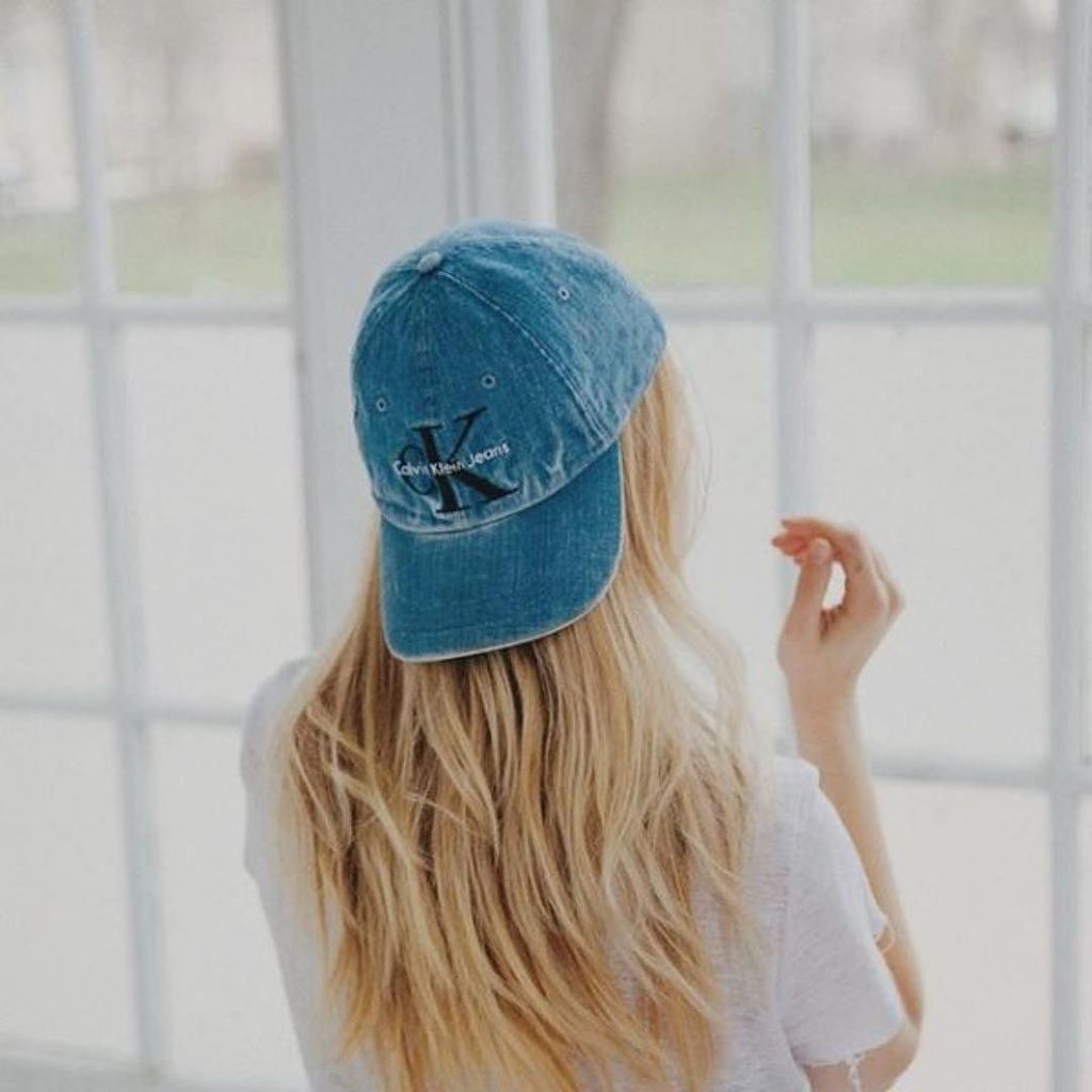 Girlsonmyfeet's tweet photo. 💙 Calvin Klein Cap by @used.up
・・・
#calvinklein #calvinkleinjeans #mycalvins #cap #denimda… https://t.co/lruLdqcexg https://t.co/yDpBUsAmq4
