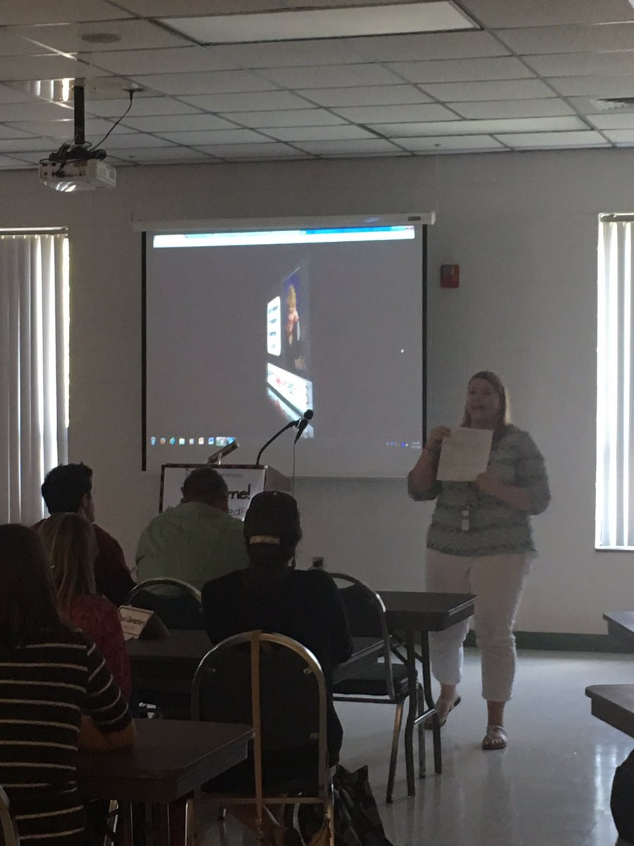 lisahervey's tweet photo. The AMAZING @KMeyering stewarding  #empoweredfcs cohort II https://t.co/tgJSZuVFeV
