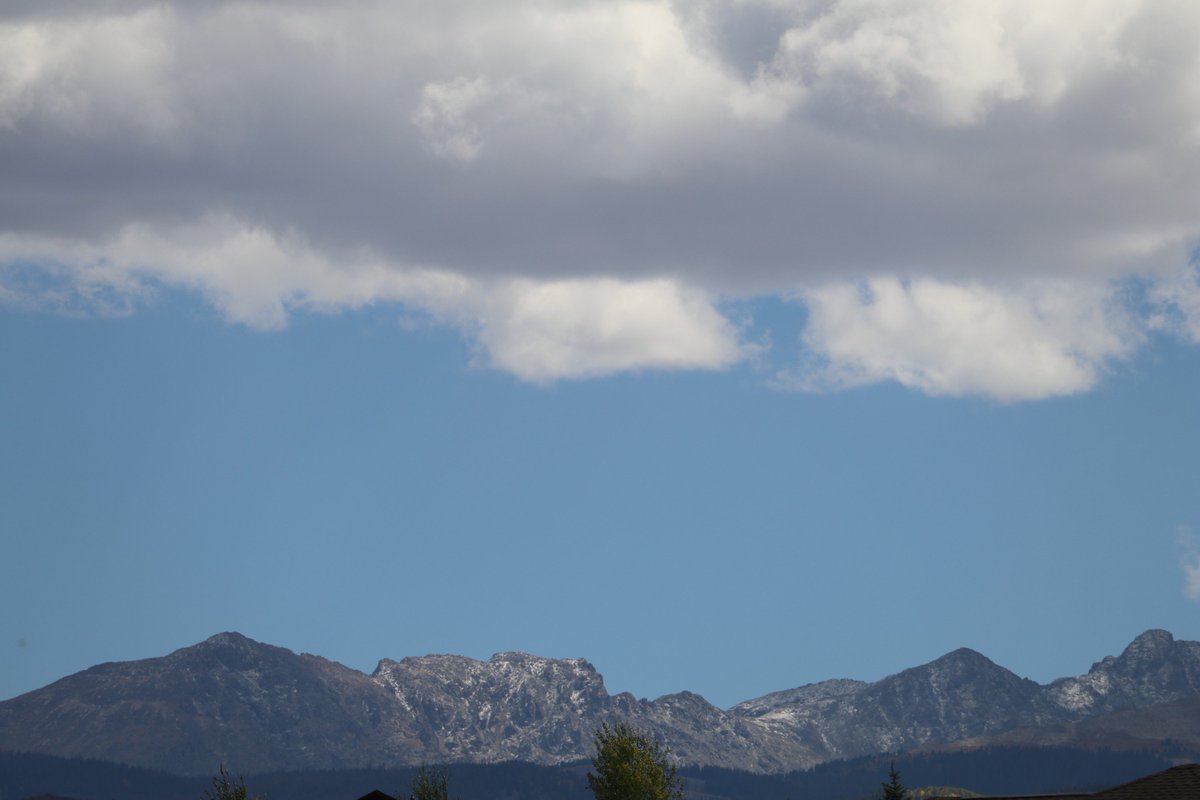 EagleRiverLodge's tweet photo. Dusting of snow spotted at New York Mountain. Winter is on it's way! https://t.co/UMDCTT0RuT