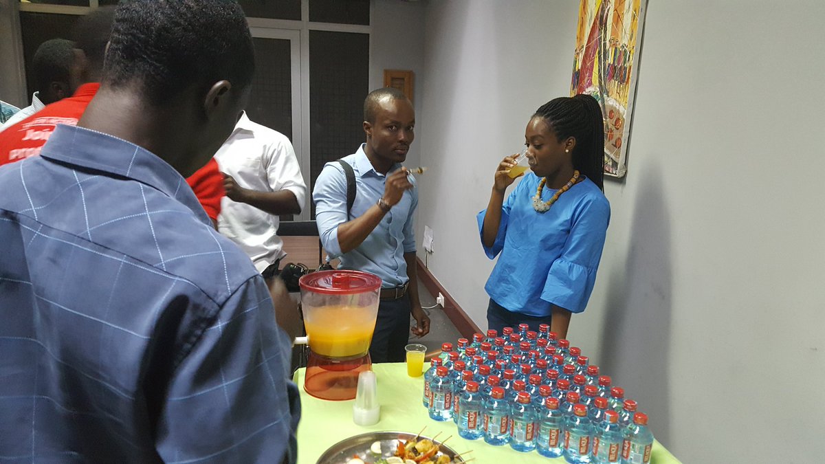 melb4freepress's tweet photo. @eonwona #mediarize @africarizing @selasekove getting some grub on after our event in #Accra https://t.co/DYhD7IXhcb