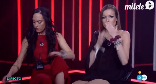 teleaudiencias's tweet photo. #Gala2GH17: ¡Laura, expulsada!. Meritxell seguirá en la casa. ¿Te parece justo?
RT: SI
MG: NO https://t.co/0vx57Ypbso