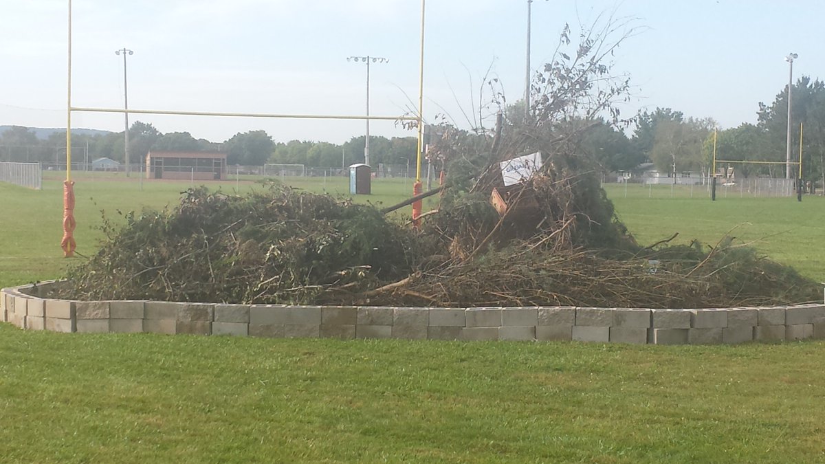 #Homecoming2016 continues with bonfire at 7.  Tomorrow is Spirit Day, so wear your Eagle red, white and black.
