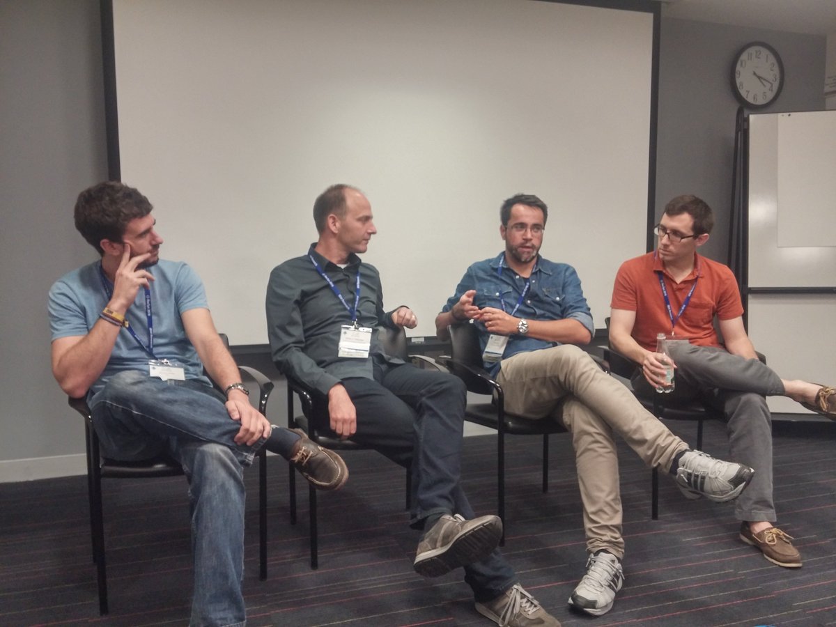 sanhorfra's tweet photo. #hrecsys Now, with interesting discussions about health recommender systems! @alansaid https://t.co/8sWdraL0UP