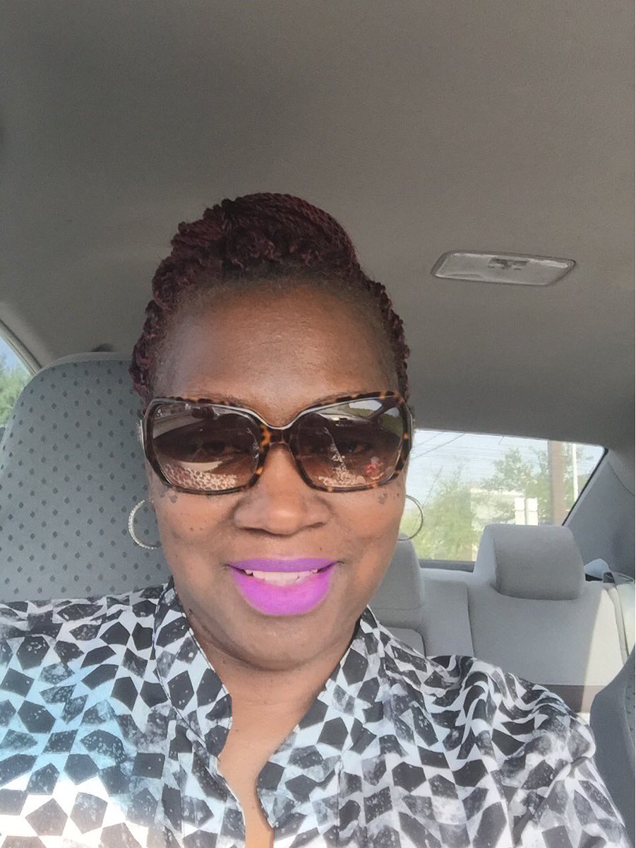 renaj799's tweet photo. I luv life n so grateful for Gods blessings 😘😘😘 https://t.co/ClgkFkDXBq