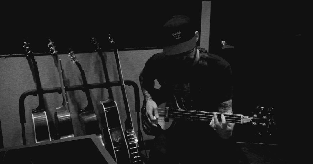 Tone chasin' at @RarefiedRec <a href="/Josh_Gilbert/">Josh Gilbert</a> #tbt