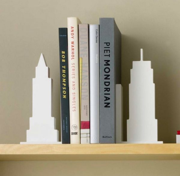 owwi_immo's tweet photo. Tous les amoureux des belles lettres le savent : un livre est un superbe élément de décoration 📖 https://t.co/XCWT0OXw8s