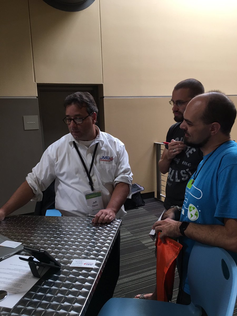 RandyJacques's tweet photo. @JMGSolutions taking with Blackbaud employees at Partner Fair @blackbaud #BlackbaudPartnerSummit2016 https://t.co/hCMBaCiMlY