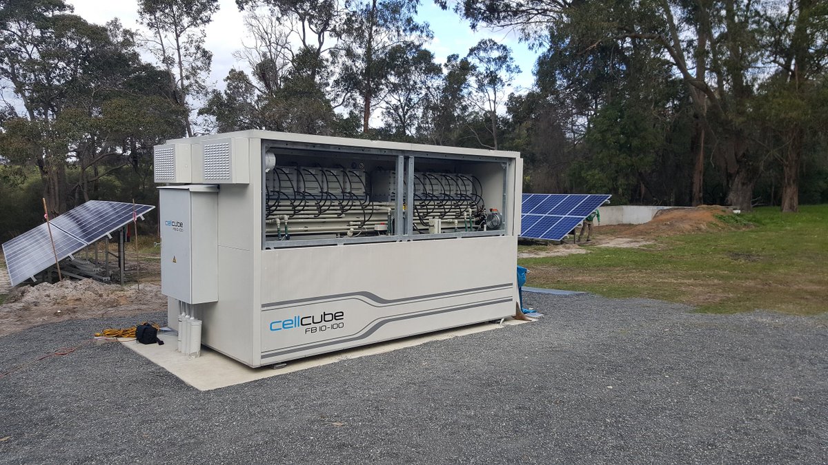 EnergyStorageDB's tweet photo. First vanadium redox #flowbattery in Western Australia operational! @vsunptyltd https://t.co/t0EH4VJq0R https://t.co/iYt8lvMy7H