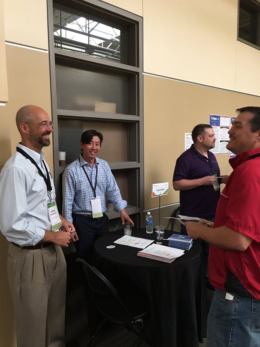 RandyJacques's tweet photo. @Omatic_Software talking with Blackbaud employees at Partner Fair @blackbaud #blackbaudpartnersummit2016 https://t.co/LT4f8HzViu