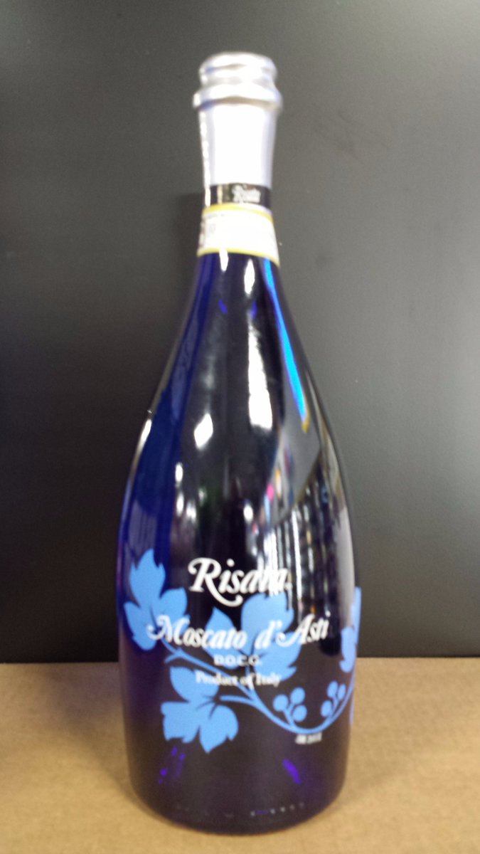 megapackage's tweet photo. Risata Moscato is one of our MEGA DEAL wines in September! Looking for something with a little sparkle? https://t.co/hqjwKcv0Y9