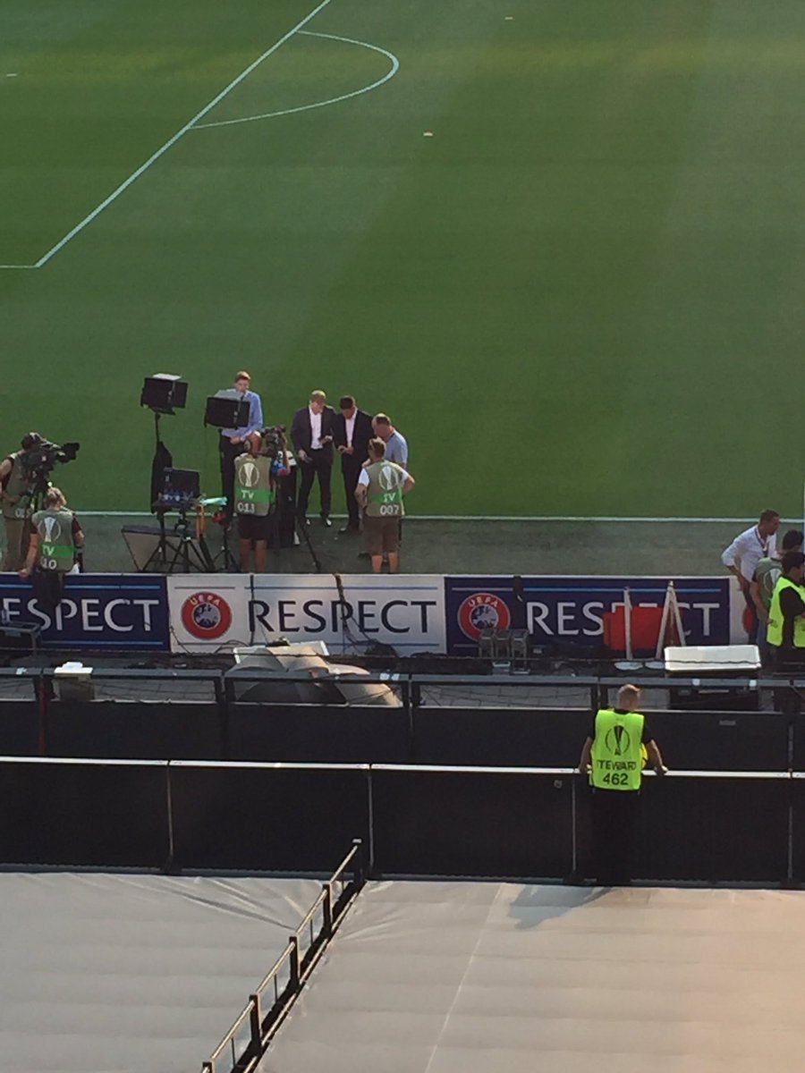 leggettsj's tweet photo. @mrjakehumphrey always relaxing.... https://t.co/7E4e7Xpf2v