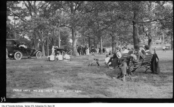 highpark_TO's tweet photo. High Park on a summer's day in 1913 #tbt #throwbackthursday https://t.co/z81LhVqj1N