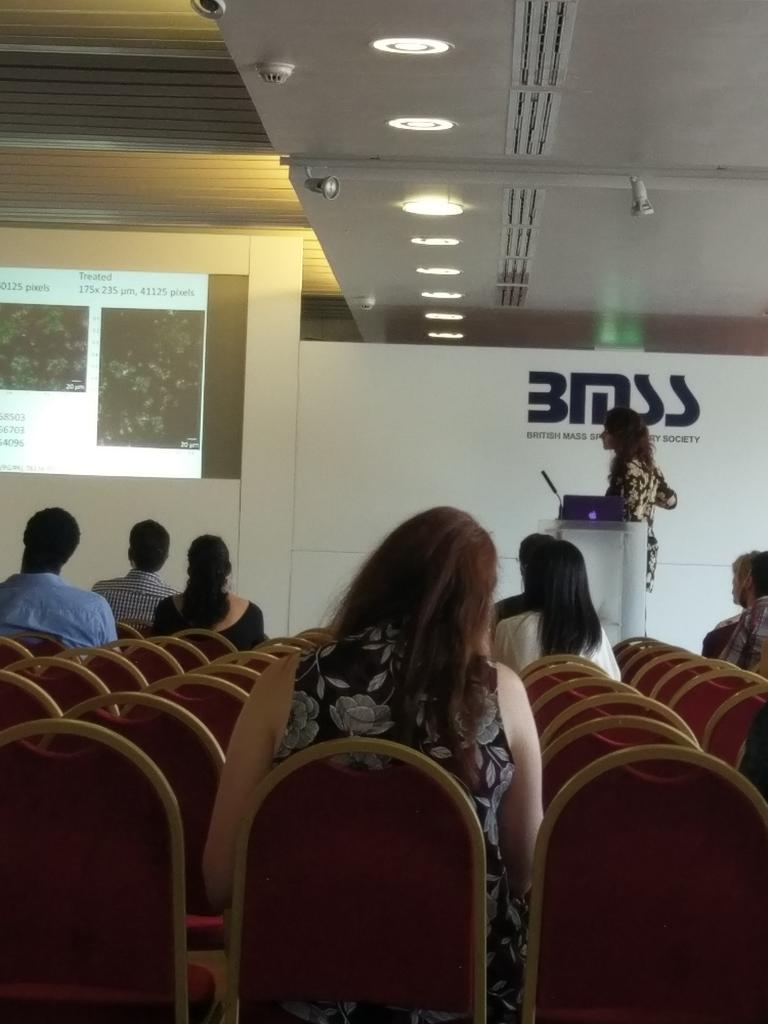 jodenbigh's tweet photo. Great presentation @ewaszula from @SARCUoM and @BioSpecNet #MALDI #cells @bmss_official https://t.co/0xXnM5WIJ7