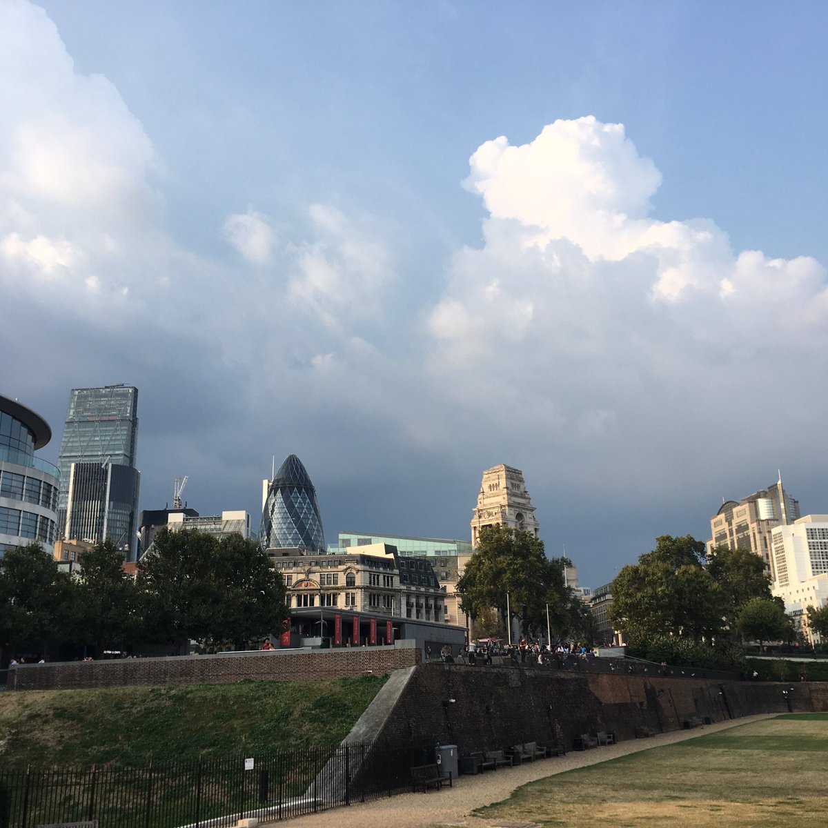 BillC373's tweet photo. Thunderheads to the Northwest, wind picking up ... is it the end of #heatwave2016? https://t.co/8N7Sf4XXID