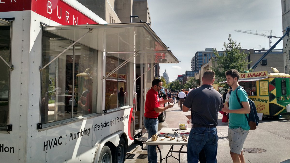 MadisonWIFire's tweet photo. We're down at #LibraryMall at @UWMadison! Come say hi during your lunch hour and learn about #CampusFireSafety! https://t.co/YV6MhTBo6C
