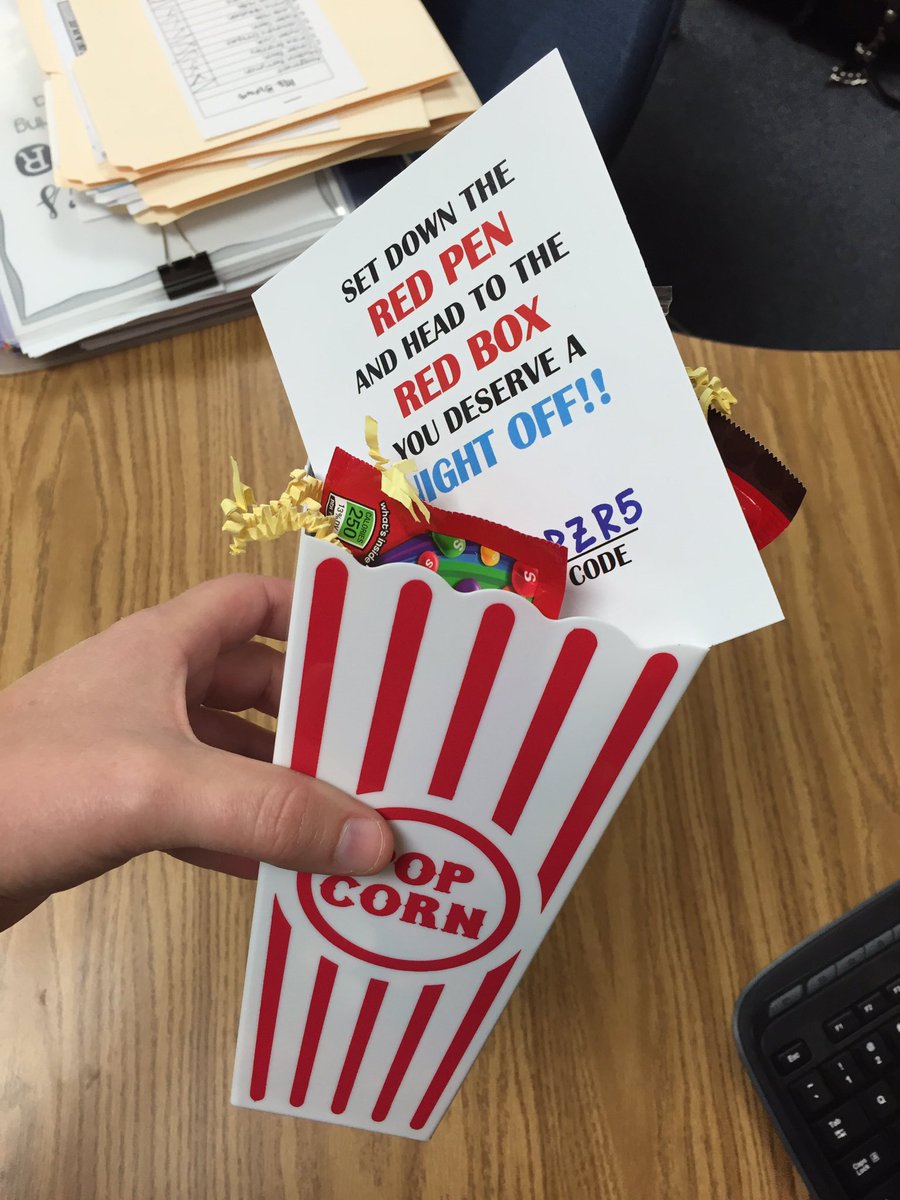 MsBrownTeach's tweet photo. WHAT?!?! Best surprise ever!! So thankful for an amazing PTO that makes me feel appreciated EVERY DAY!!! #bennettes https://t.co/YqmaDcuXCz