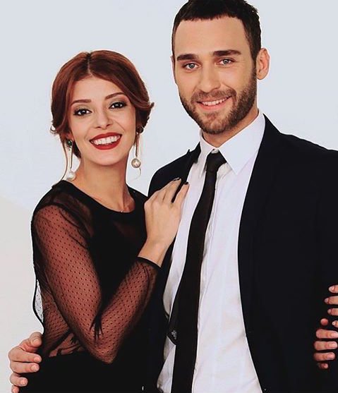 sekkiaperikizi's tweet photo. Bu ara Acı Aşk'a sardım 😍😍 Çok güzeller baya yakışıyorlar 💘❤ @selinlikli @SeckinOzdemir https://t.co/jRgBn0rLNG