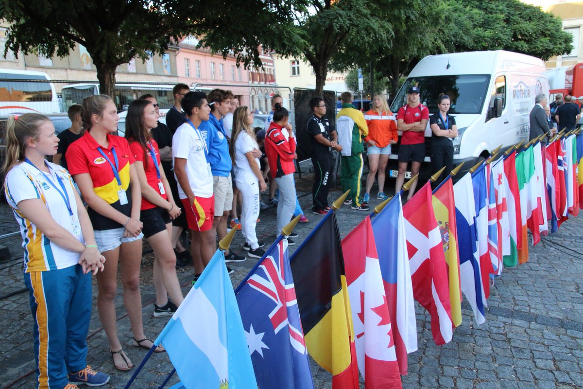 kanurennsport's tweet photo. All nations on stage #icfmarathon #worlds @kanuverband @PlanetCanoe @Stadt_BRB #kanumarathon @maz_online https://t.co/yxUNz9NX0q