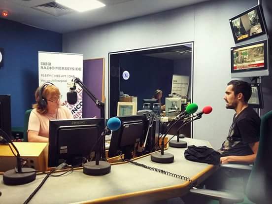 ASL_IDEAS's tweet photo. Our graphic designer Matt spreading awareness for @cftrust at @bbcmerseyside today #cfawarenes #cysticfibrosis https://t.co/QQkeR16ot7