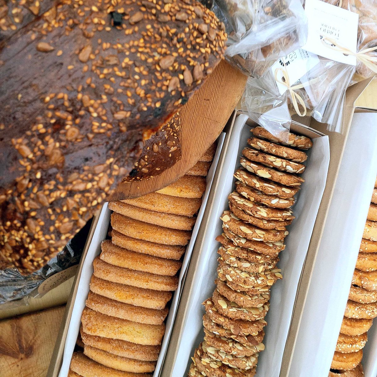 fornocultura's tweet photo. Our sweet #landscape biscotti #cantucci #frolledilimone #noceamaretti #farmfreshTO #BayAdelaideCentre #fornocultura https://t.co/z7kLhW8voY