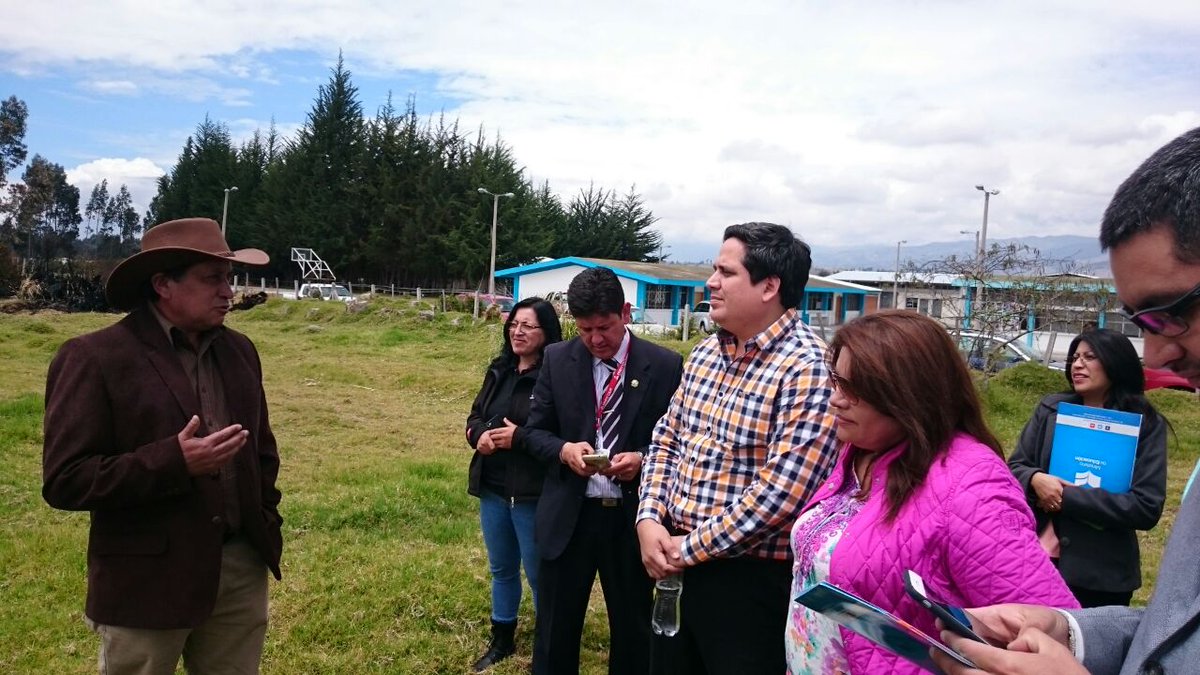 Educacion_Ec's tweet image. Autoridades de @Educacion_Ec y @COMAFORS visitan instalaciones de la UE Simón Rodríguez #CreandoAlianzas