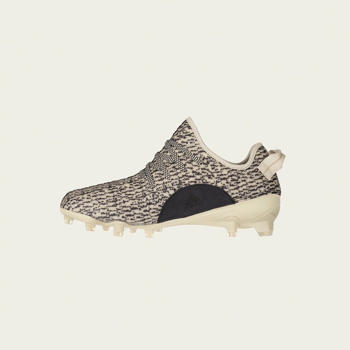Releasing in 10 minutes. adidas Yeezy 350 Cleat. > https://t.co/TRPAFmGoAB