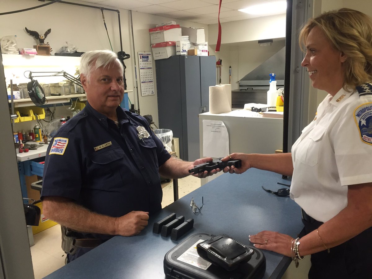 DCPoliceDept's tweet photo. It's her last stop at the MPD Academy range to turn in her service weapon #ChiefLaniersfinalday https://t.co/vgk5UaJwKQ