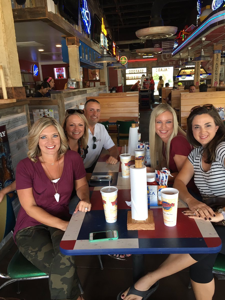 CandPTexas's tweet photo. A little working lunch with the #Squad at @WilliesIcehouse , the official restaurant of #UCTexas. #WeSellLifestyle https://t.co/HPBdgDgP3N
