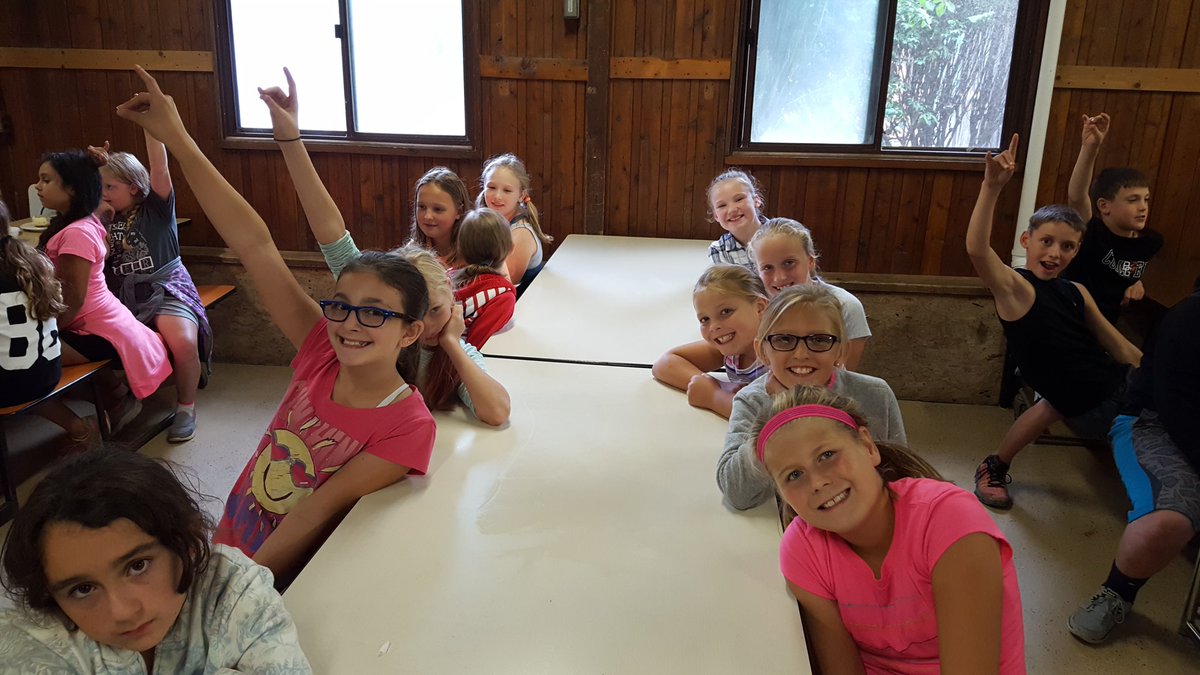 hunsbergern5's tweet photo. Clean tables at camp! #otsegoknights https://t.co/01AZJwniXX