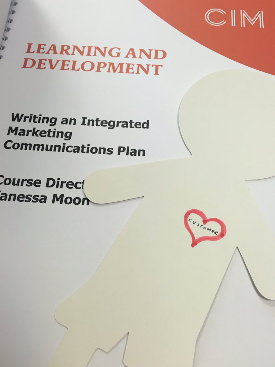 Rowena_Taylor's tweet photo. Absolutely packed day at @CIMAcademy! #knowthinkdo #integrated #marcomms https://t.co/BWTAFx2E5e