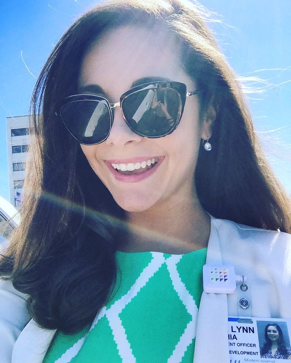 JamieLynnHoman's tweet image. Today marks ONE MONTH with Staten Island University Hospital! #HappyGirl #Work #DevelopmentOfficer #NorthwellLife