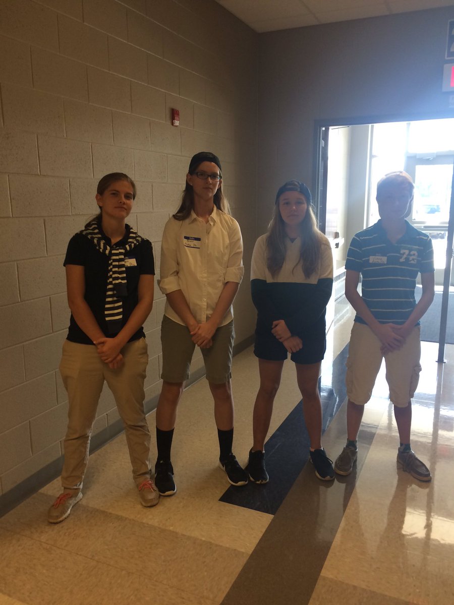 irleneybug's tweet photo. Frat day with "Alpha Phi" @GHS_Homecoming https://t.co/jFIl1KcAMY