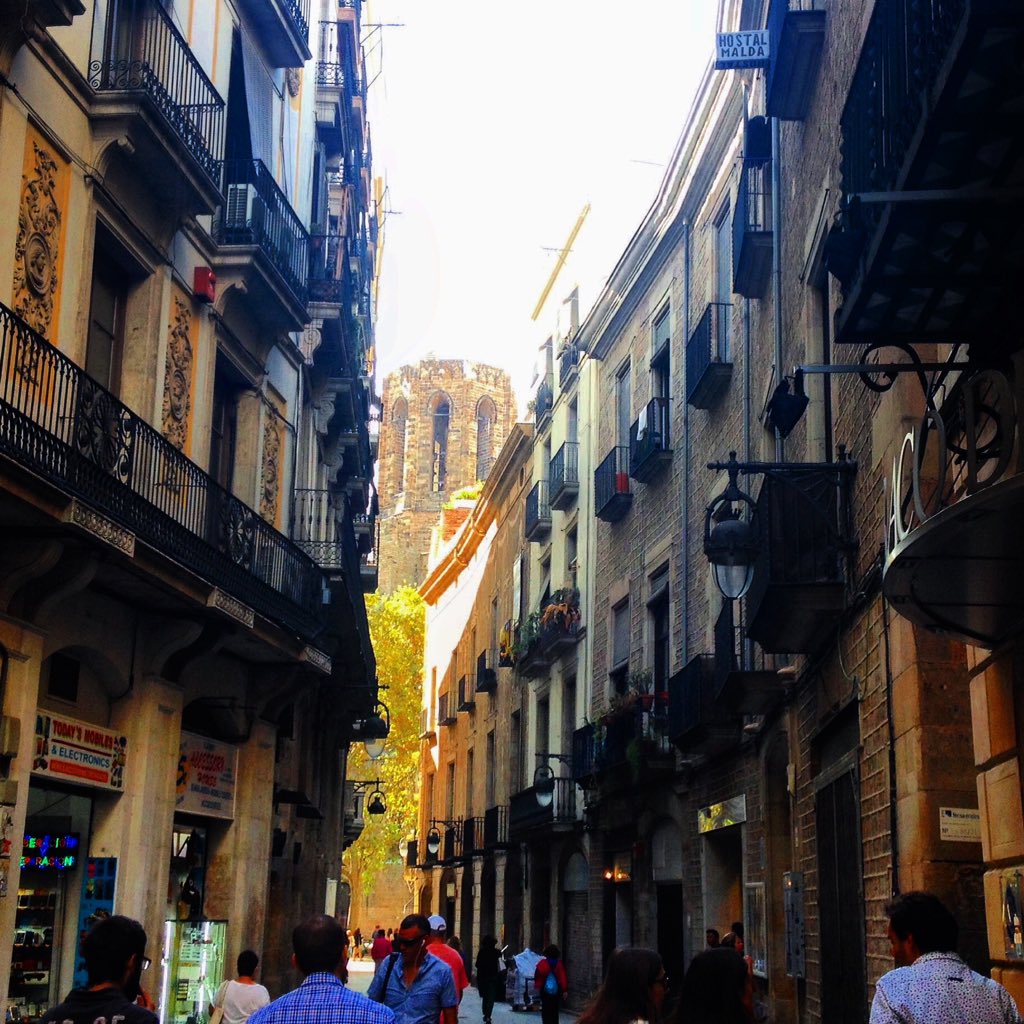 From #Barcelona to #Priorat, an amazing expierence to discover one of the best #wines of the world.#touringfriend