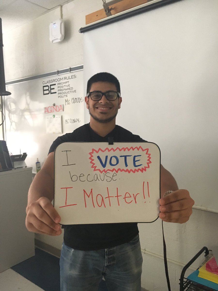 leehsinspireva's tweet photo. So proud of @Mohammadkhan52 @Khurummalik_ and Ms. Clouse for registering to vote! #inspire2vote 💛💙💛💙 https://t.co/HbEcer6Mnp