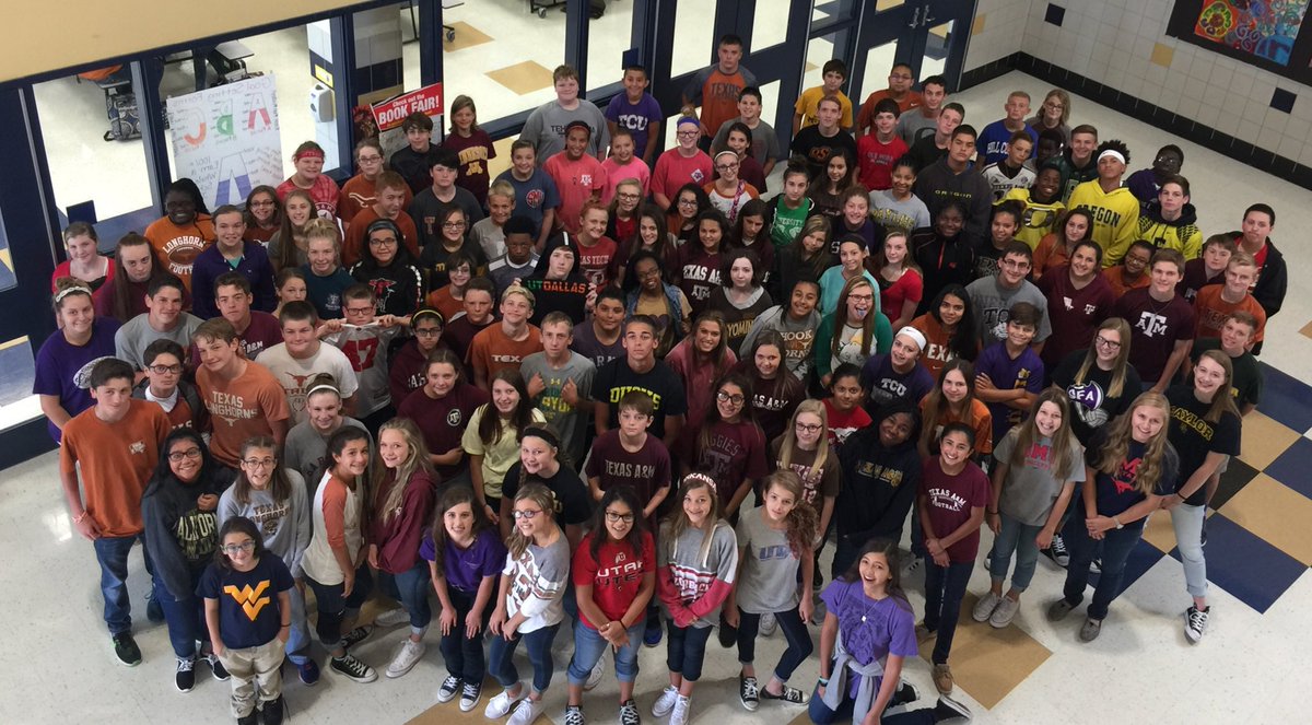WMSwarrior's tweet photo. 5th period focus representing! #ForneyConnects #warrenms #futureready https://t.co/5inlVznxsD