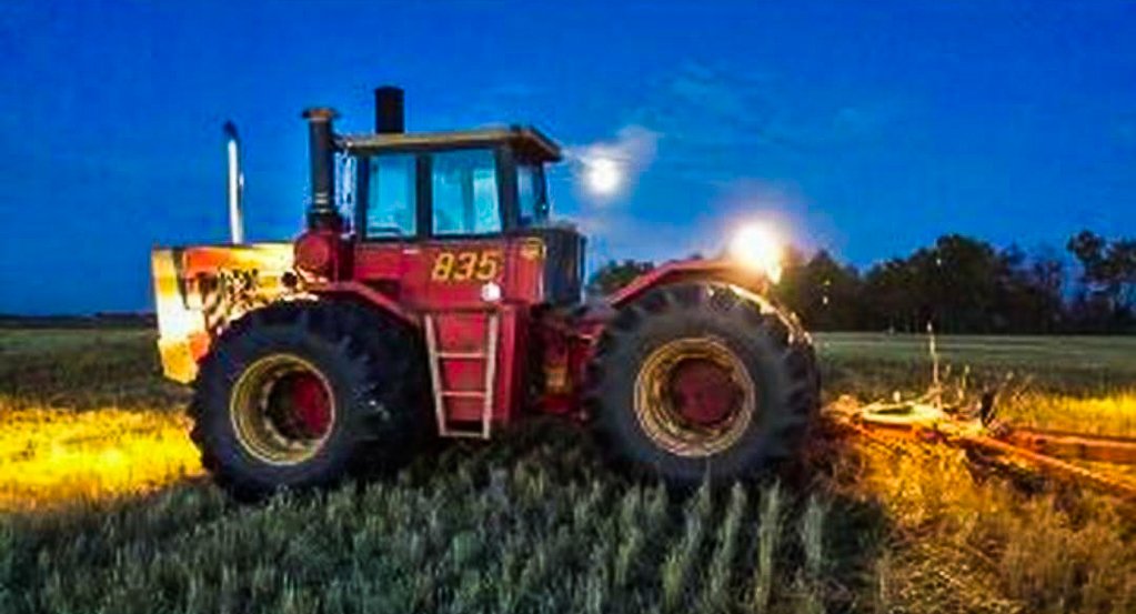 Versatileag1's tweet photo. "Old Faithful" still going strong. #TBT
Thanks to Krugerg from Instagram #Versatile50 https://t.co/xnBzt1wwr7 https://t.co/pzIzOzMriS