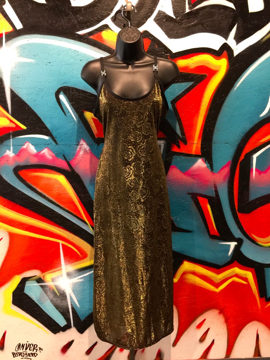 knkeller12's tweet photo. New post on my blog!  For all of you vintage fashion lovers...https://t.co/f9pi2AwfTs https://t.co/wl3WLTNWUc