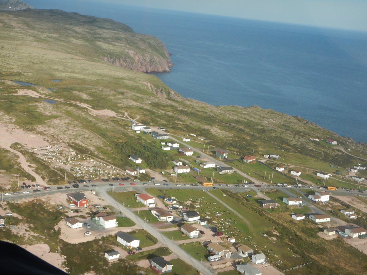 jomurf82's tweet photo. Few hands in Bay de Verde, NL yesterday for Chase the Ace!! #fewcars @VOCMNEWS @CBCNL @ryansnoddon @EddieSheerr https://t.co/CcEpJXTLIi