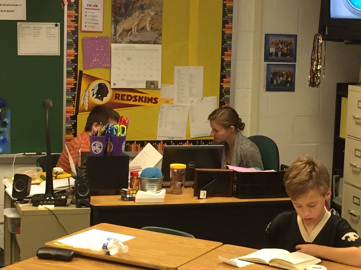 KingsGlenES's tweet photo. Reading! No matter where you like to do it - that's the name of the game at KG!
#KGreads https://t.co/dK0Oxdm2md