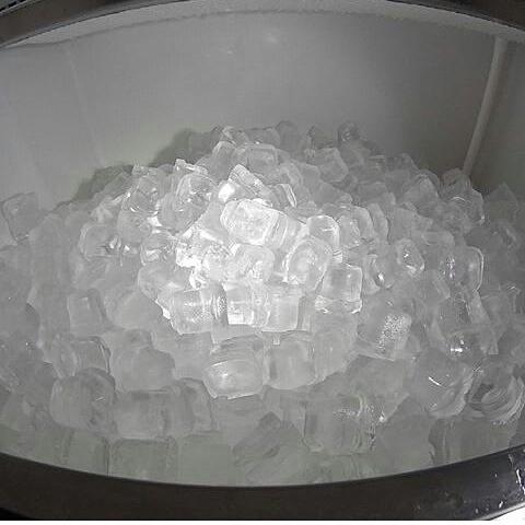 HieloExpressMda's tweet photo. El hielo que necesites, donde lo requieras y en la cantidad que prefieras📲 0424-7061596/ 0414-7410913/ 0414-7389151 https://t.co/nyMaCxnjFN