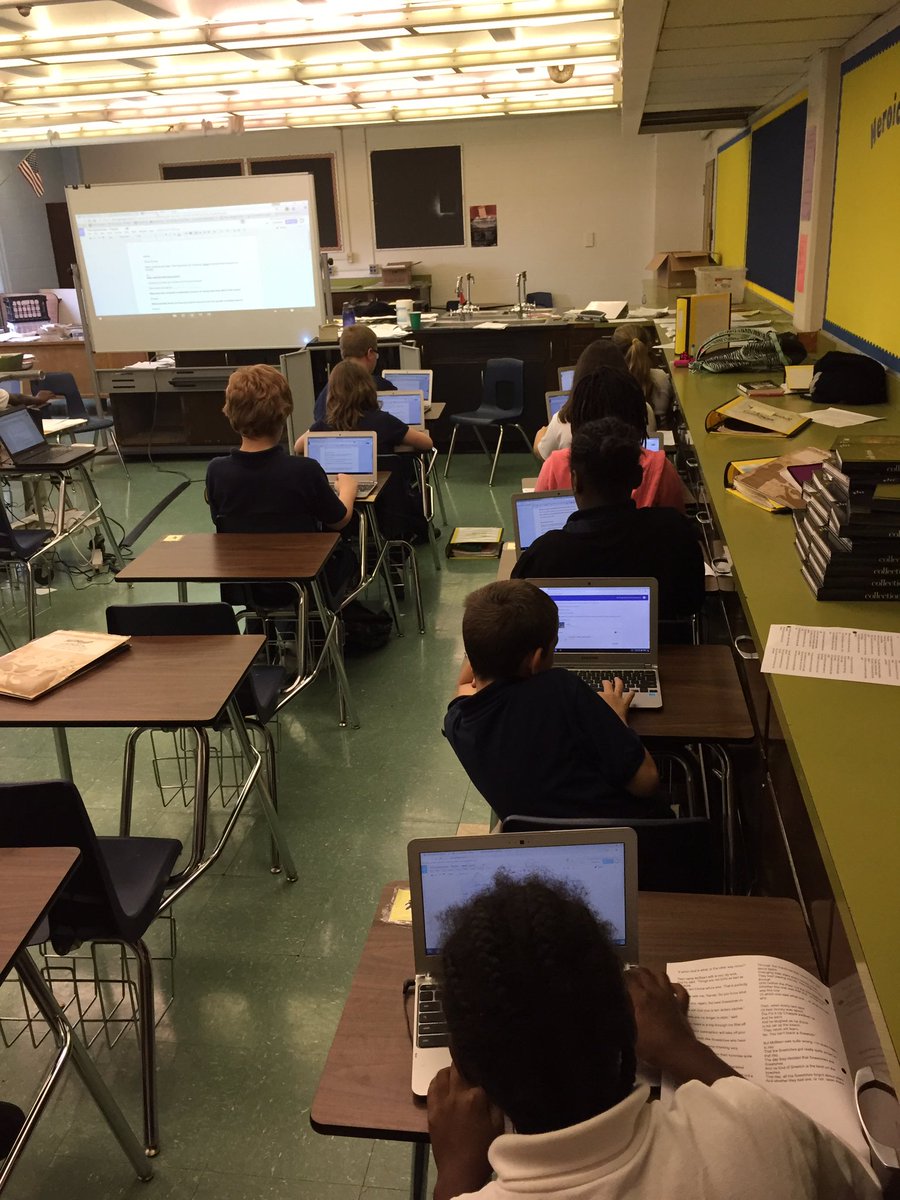 mrbaragary's tweet photo. Understanding, identifying, and determining themes using google classroom. #rf6a #techgenius https://t.co/uSKciwOiSA
