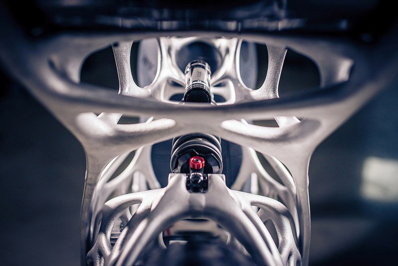 eCycleGarage's tweet image. Light Rider: a unique experiment, an 3D printed frame for a electric motorcycle. tiny.cc/pz6tey #lightrider