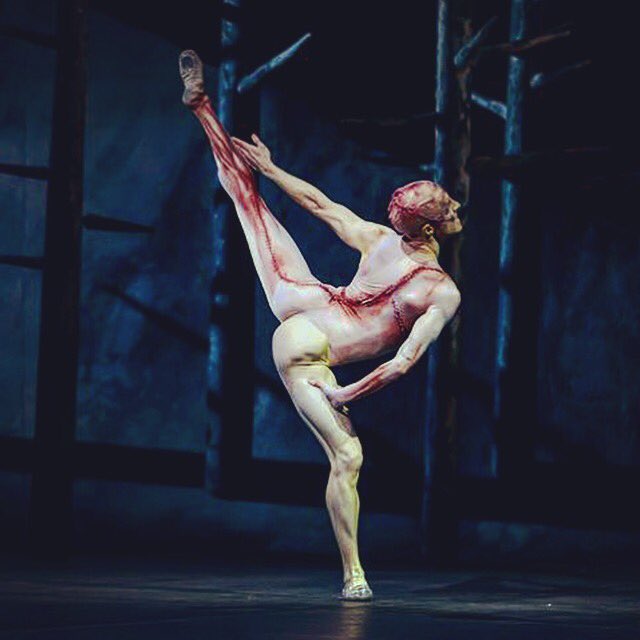 _stevenmcrae's tweet image. #throwbackthursday
The CREATURE in Liam Scarletts powerful Production of FRANKENSTEIN @RoyalOperaHouse 
📸 E.Kauldhar