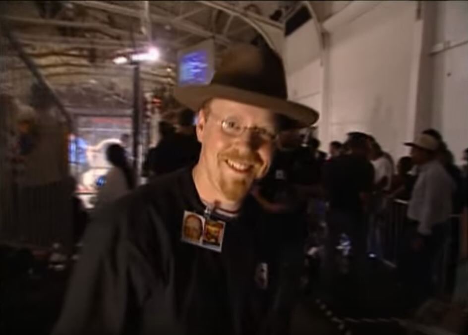 donttrythis's tweet photo. First Robot Wars USA, circa 1994. @BattleBots #tbt https://t.co/B4lIm1CPRY